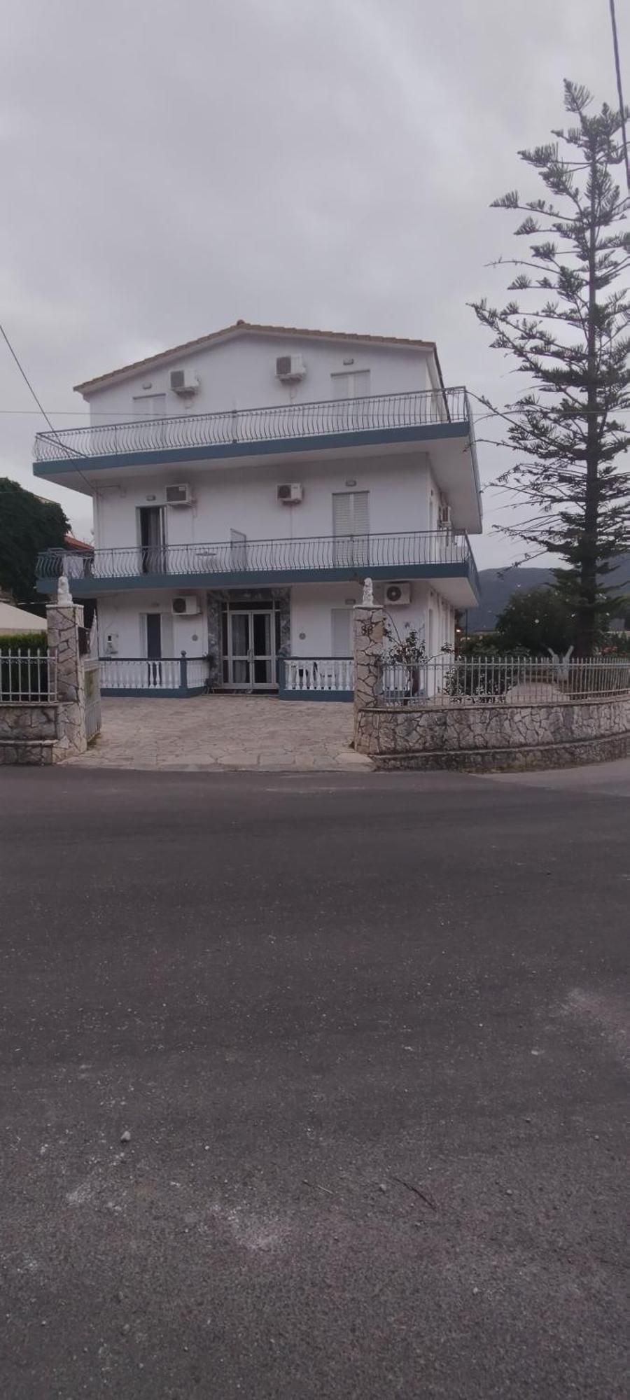Hector'S Studios Alykanas  Extérieur photo